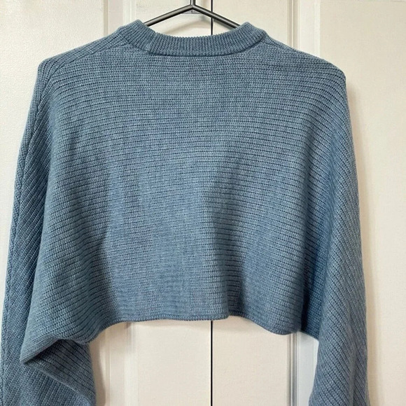 Aritzia Wilfred Free Lolan 100% Merino Wool Blue batwing  Sleeve Cropped Sweater - Picture 11 of 11